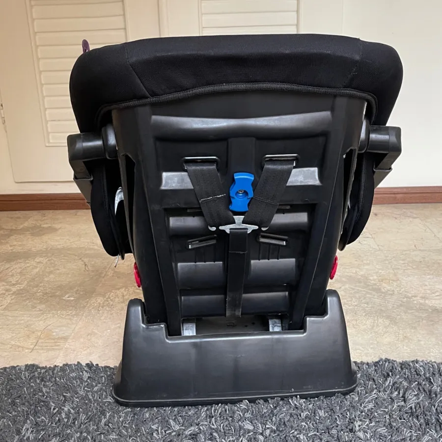 صندلی ماشین کودک