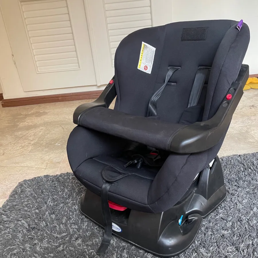 صندلی ماشین کودک