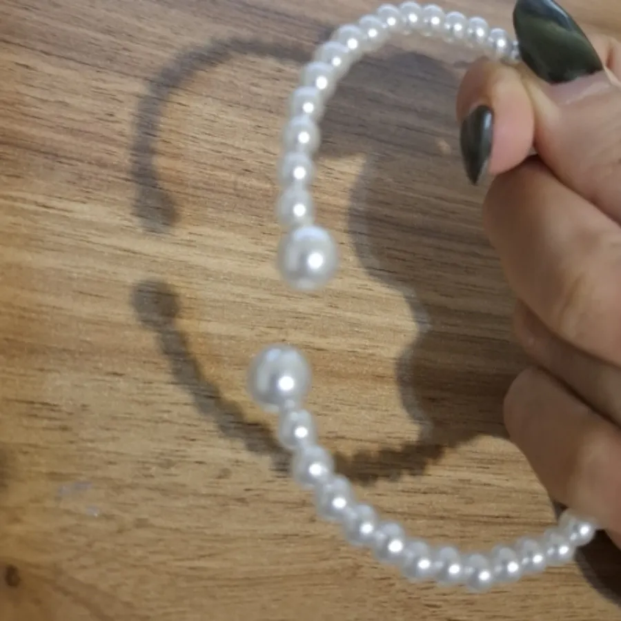 گردنبند و دستبند