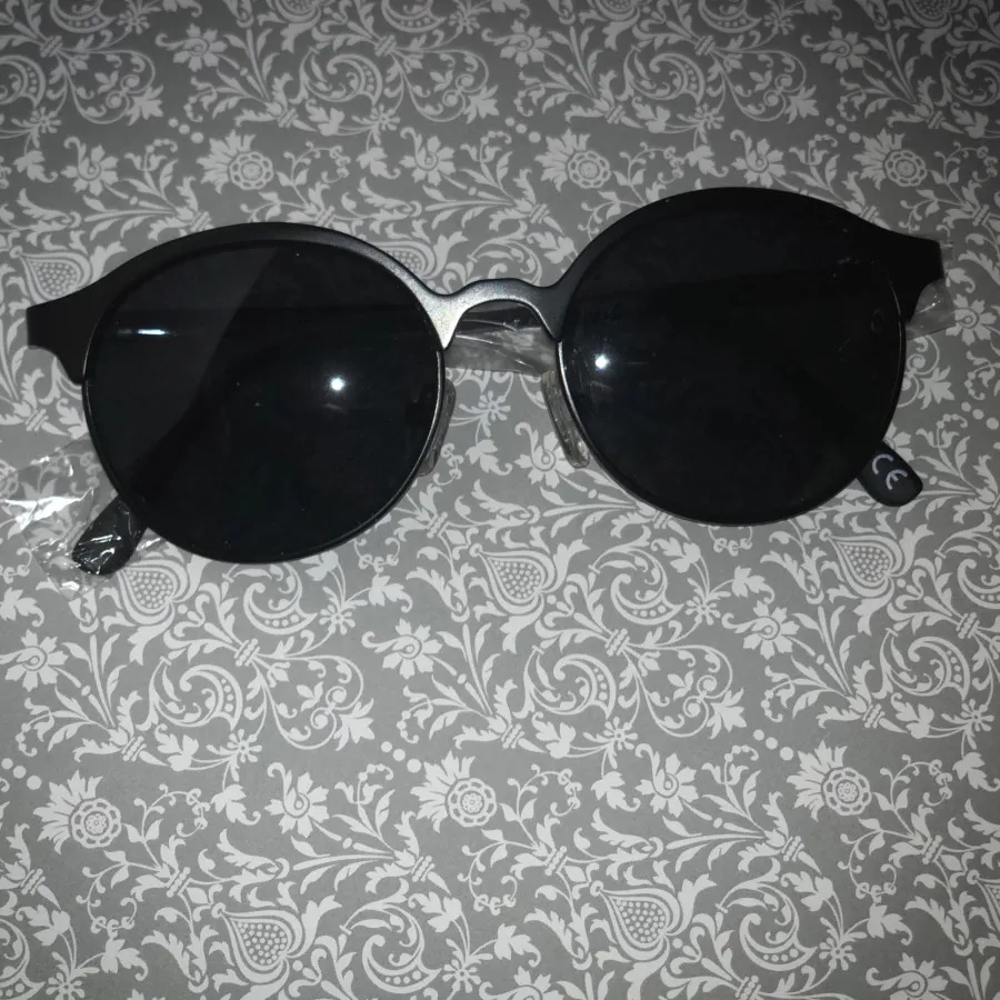 عینک آفتابی Debenhams