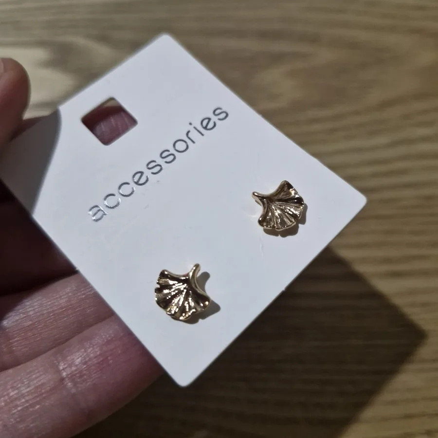 گوشواره اروپایی برگ