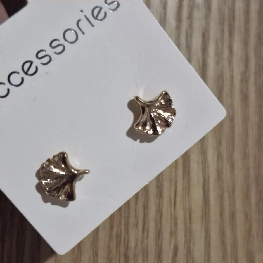 گوشواره اروپایی برگ