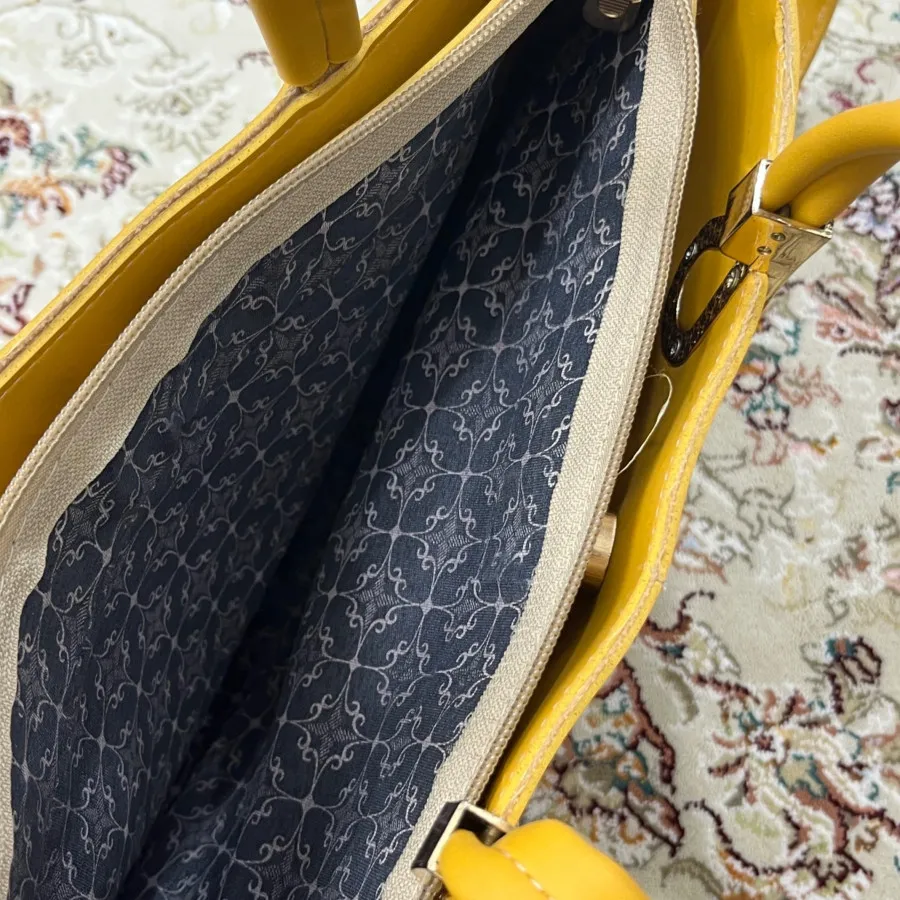 کیف زرد خوشرنگ