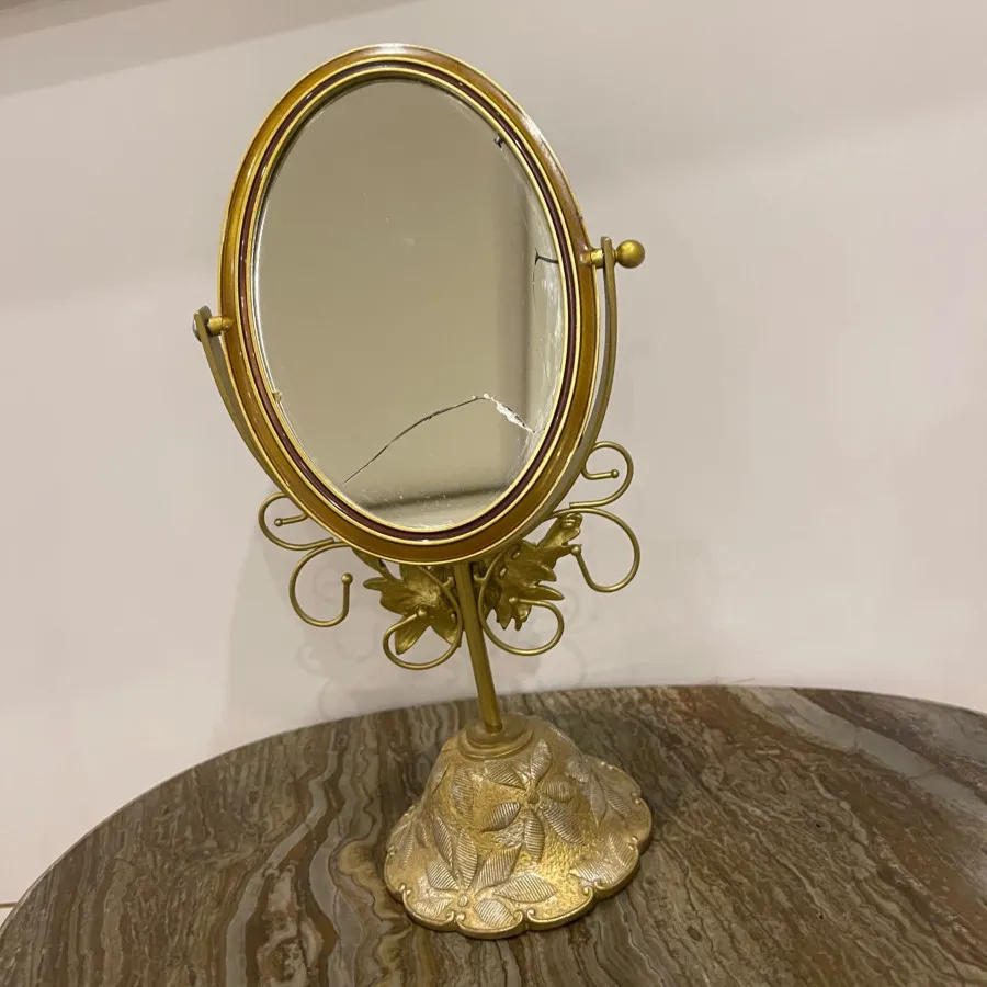 آینه رومیزی