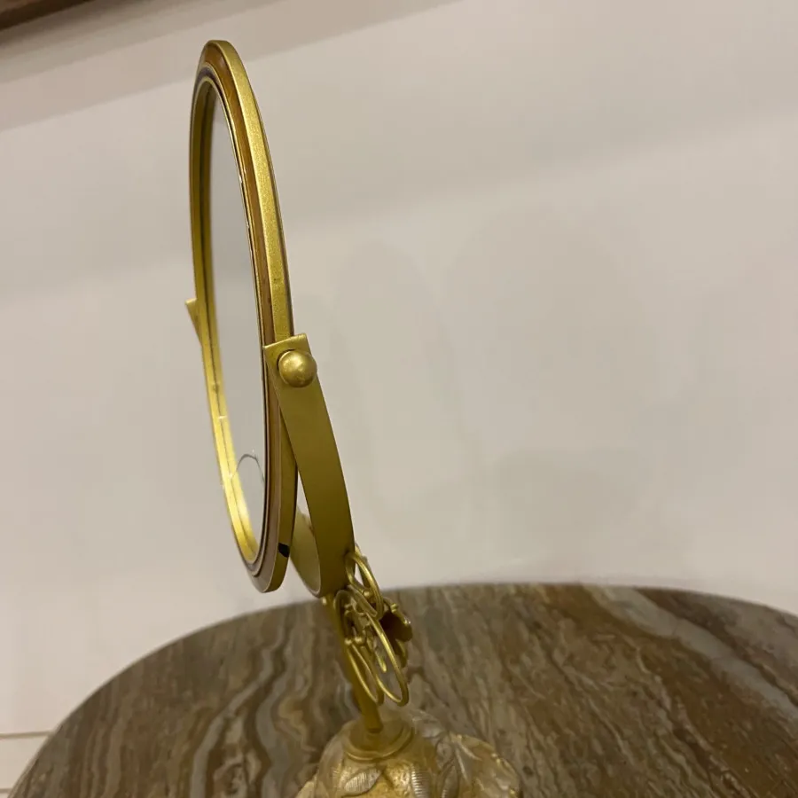 آینه رومیزی