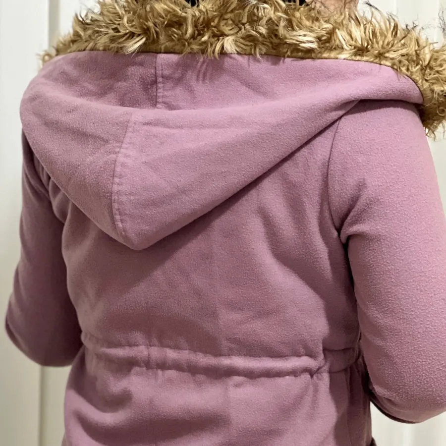 کت کلاه خز دار