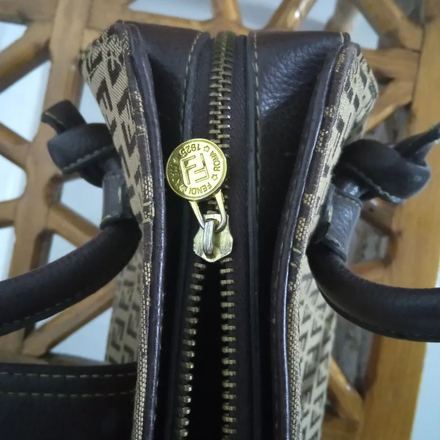 کیف مجلسی فندی