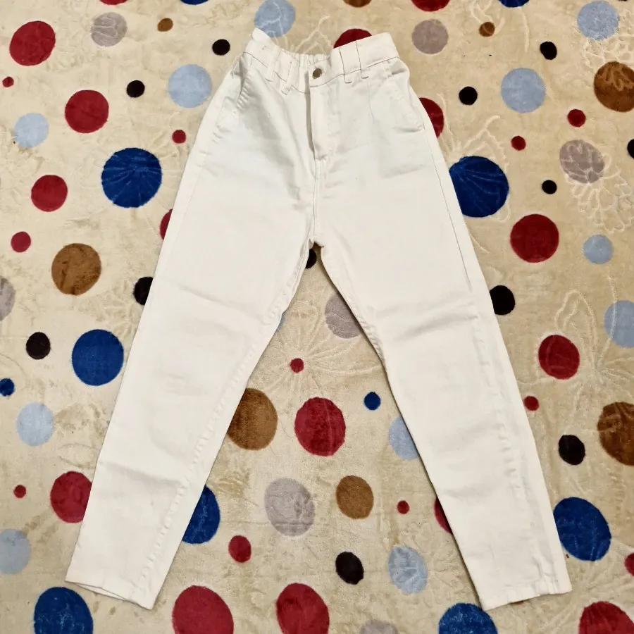 شلوار مام لی سفید