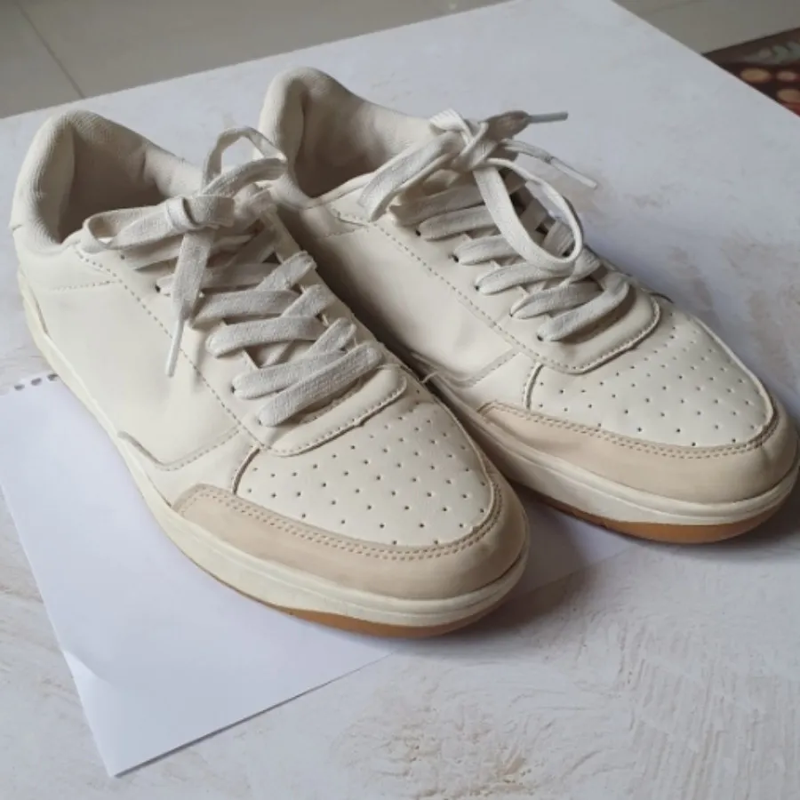 کتونی آلمانی اسمارا