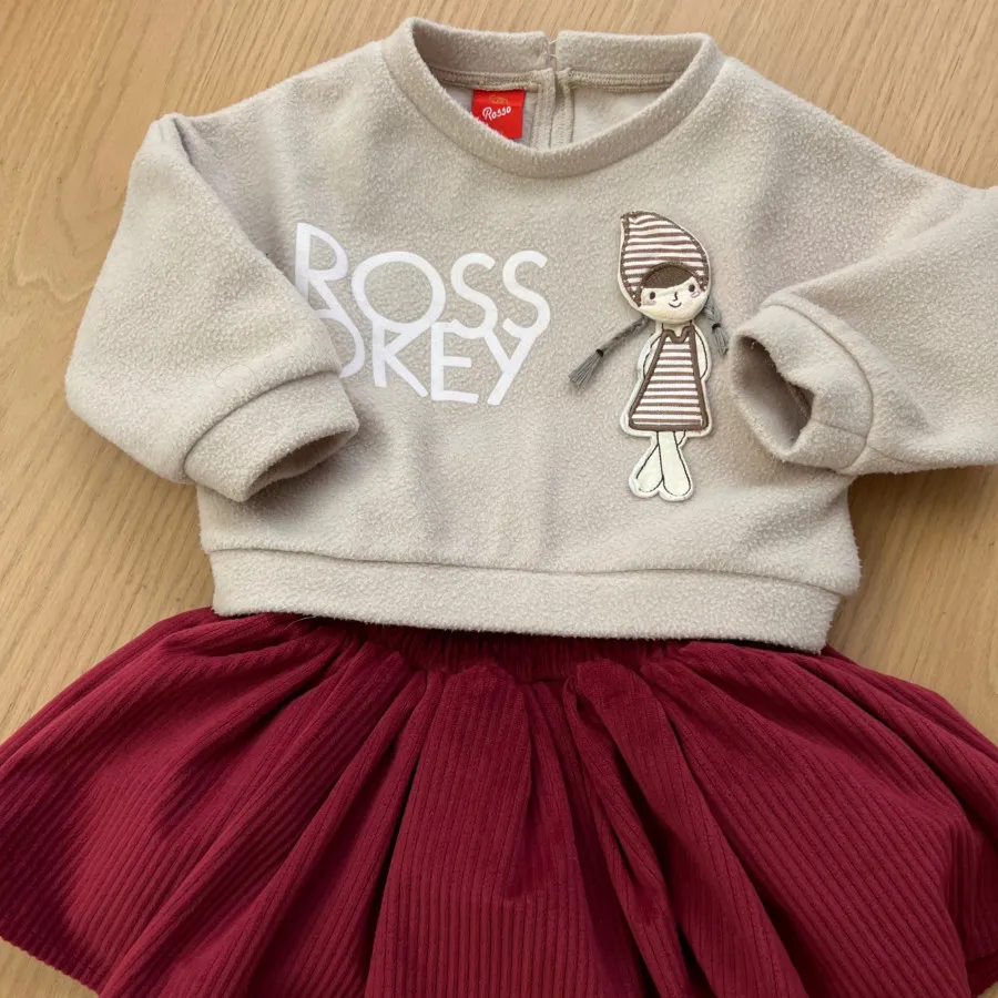 پیراهن قرمز