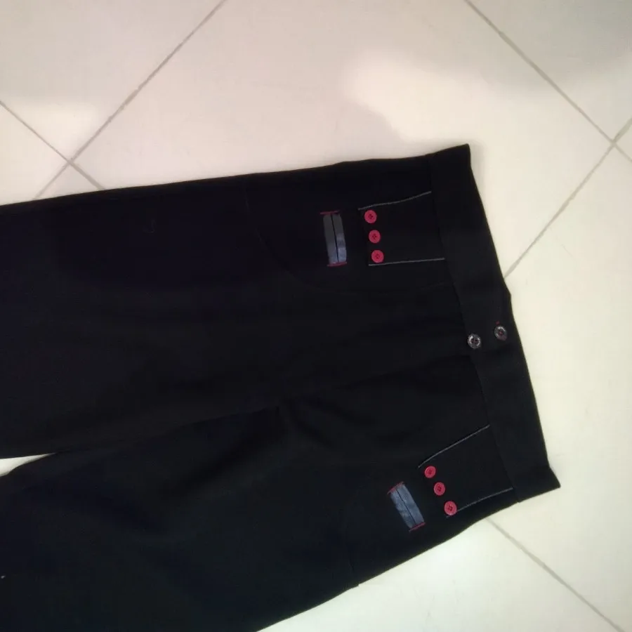 شلوار زنانه