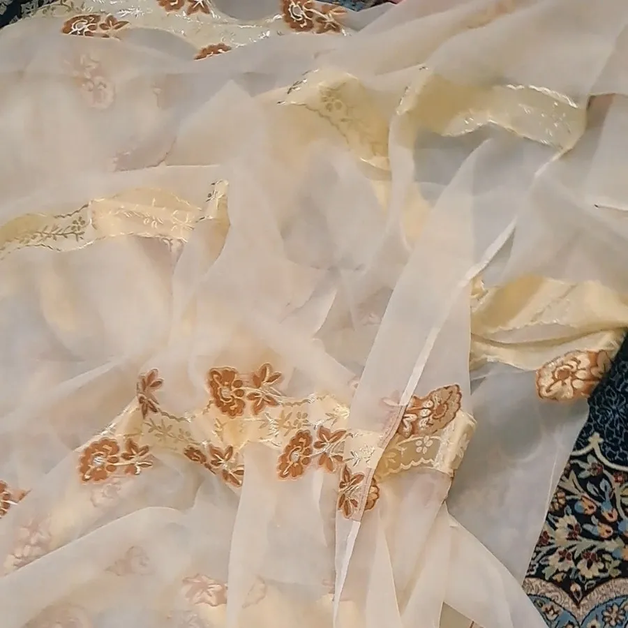 پارچه پرده حریر طلاکوب