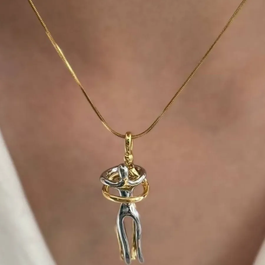 گردنبند آغوش