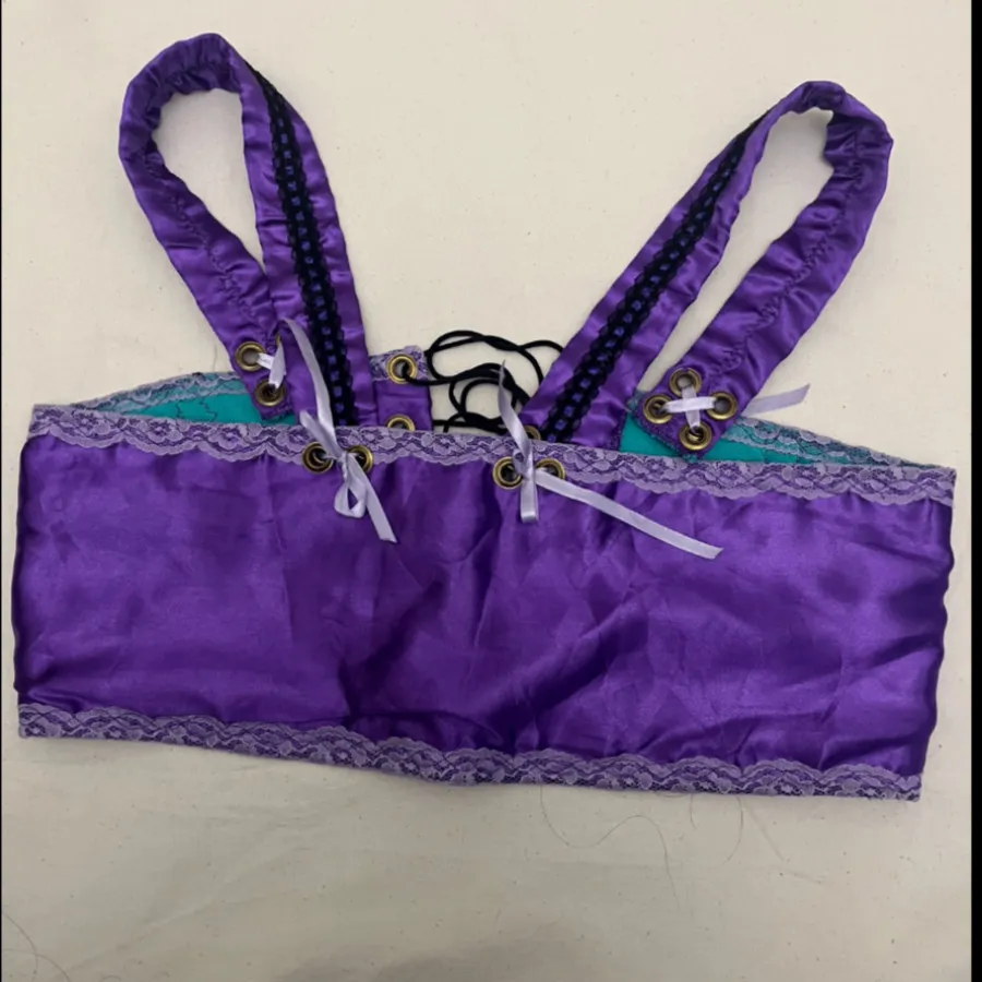 کراپ تاپ کرست