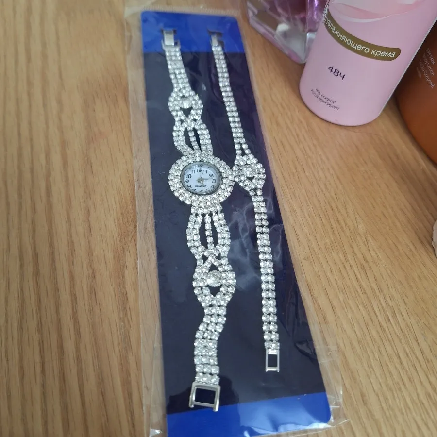 ست ساعت و دستبند نگین دار