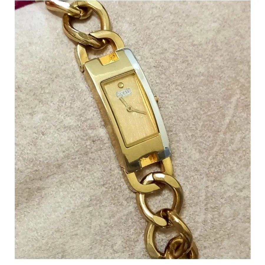 ساعت اورجینال GUESS