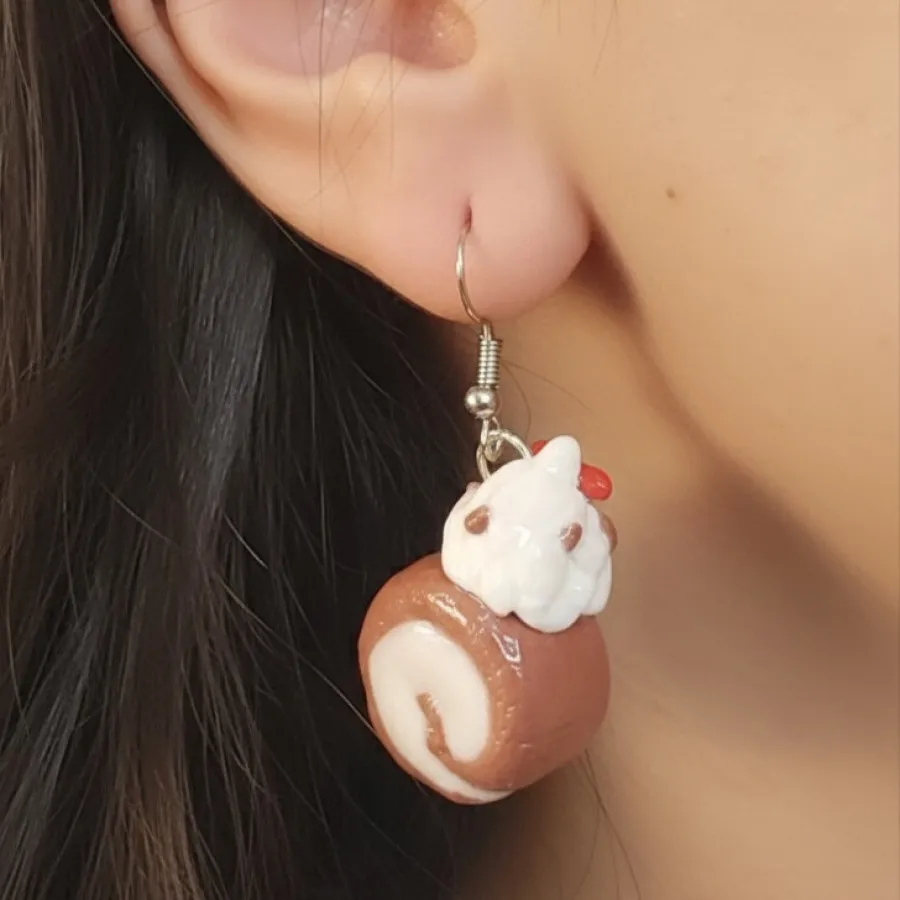 گوشواره رولت خامه ای