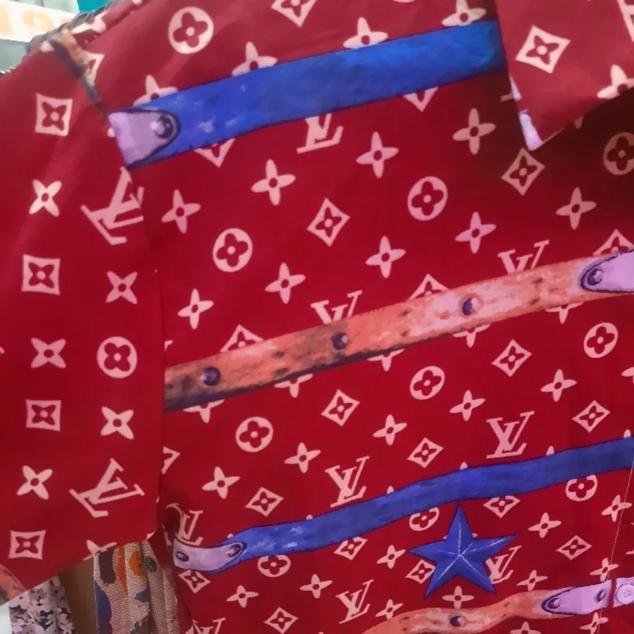 شومیز زرشکی