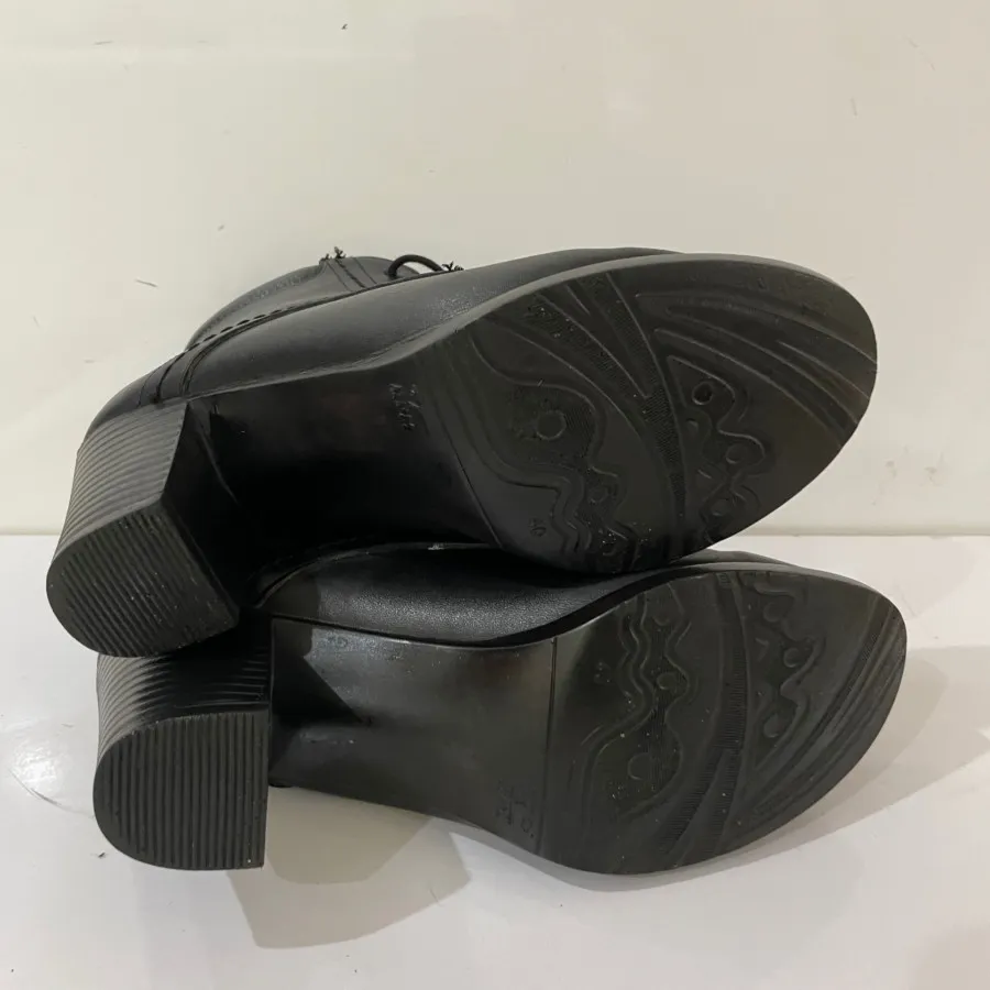 نیم بوت چرم 40