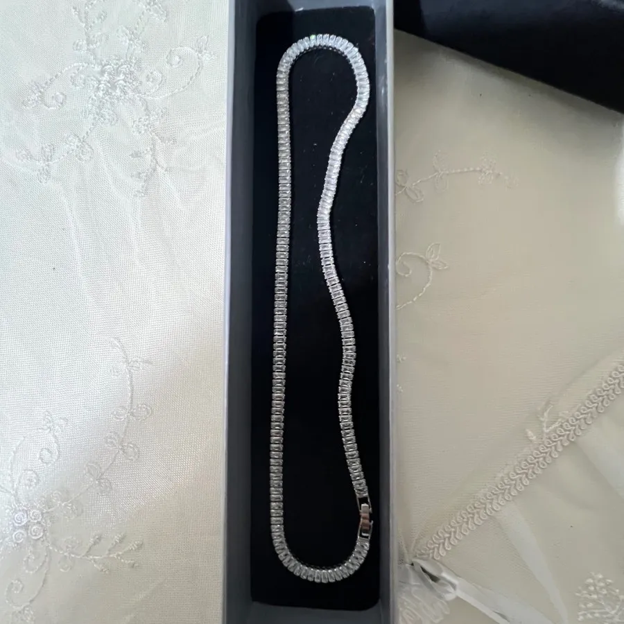 گردنبند تنیسی