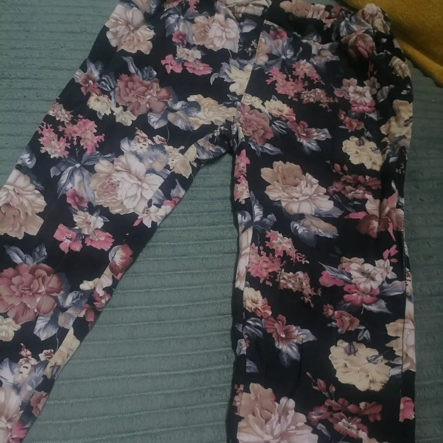 شلوار زنانه