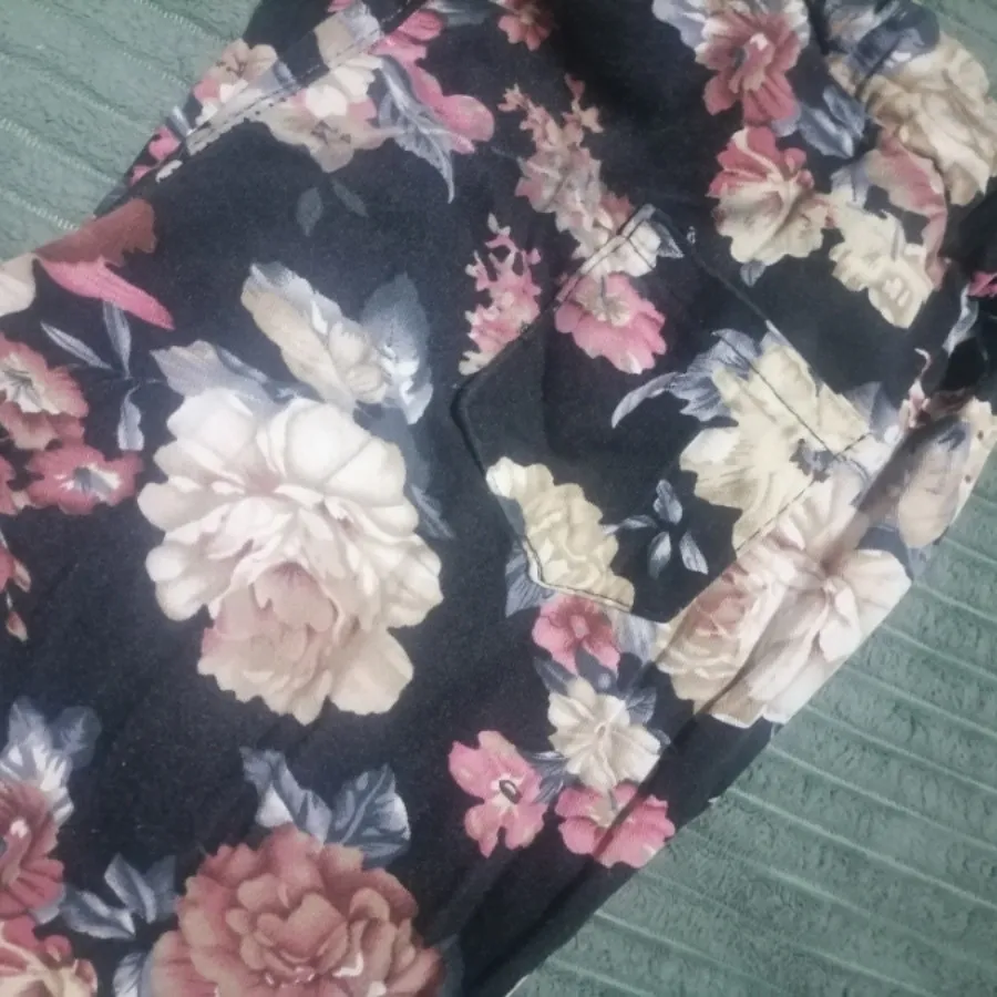 شلوار زنانه