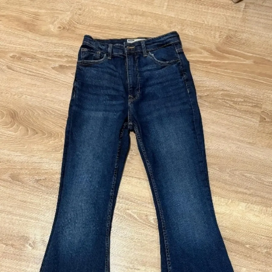 شلوار جین برشکا