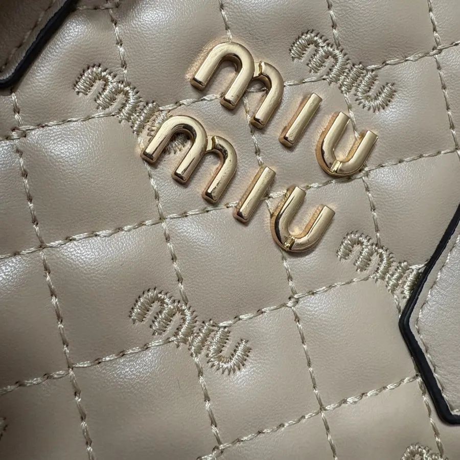 کیف مستر میو‌میو