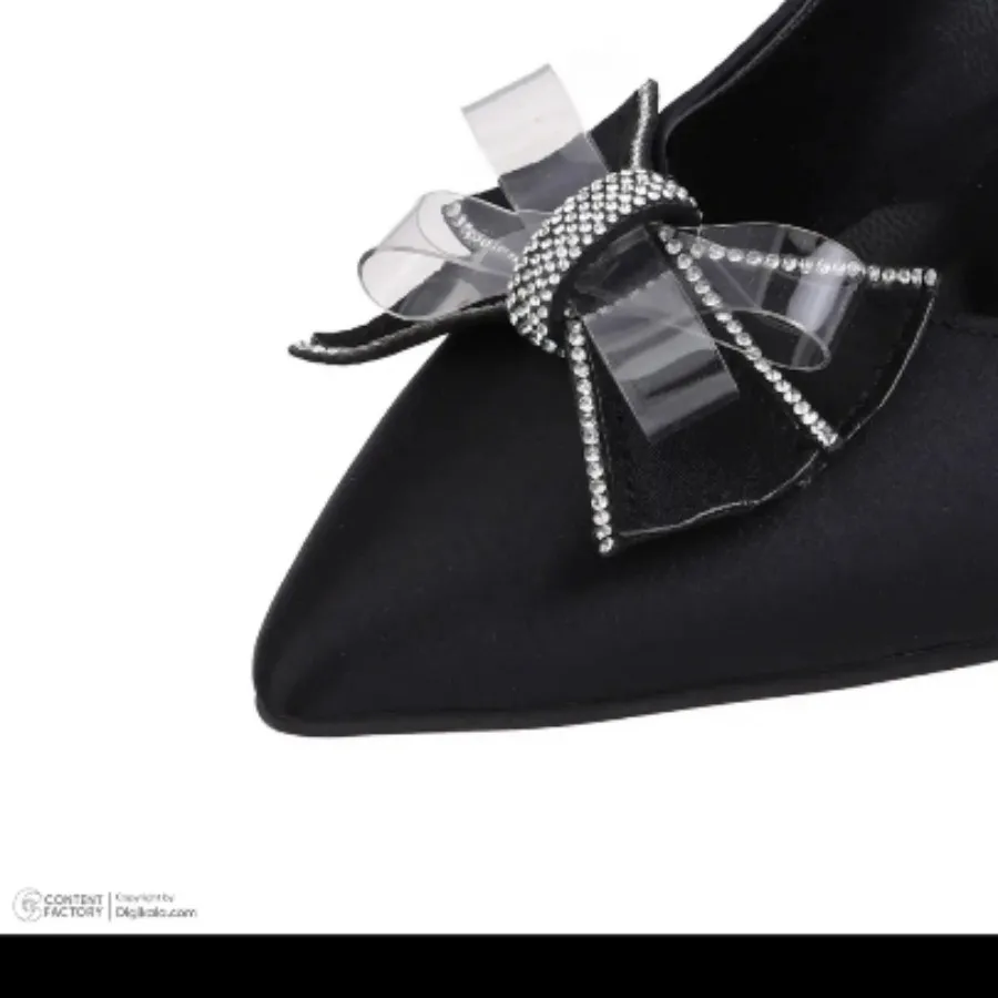 کفش پاشنه‌بلند زنانه