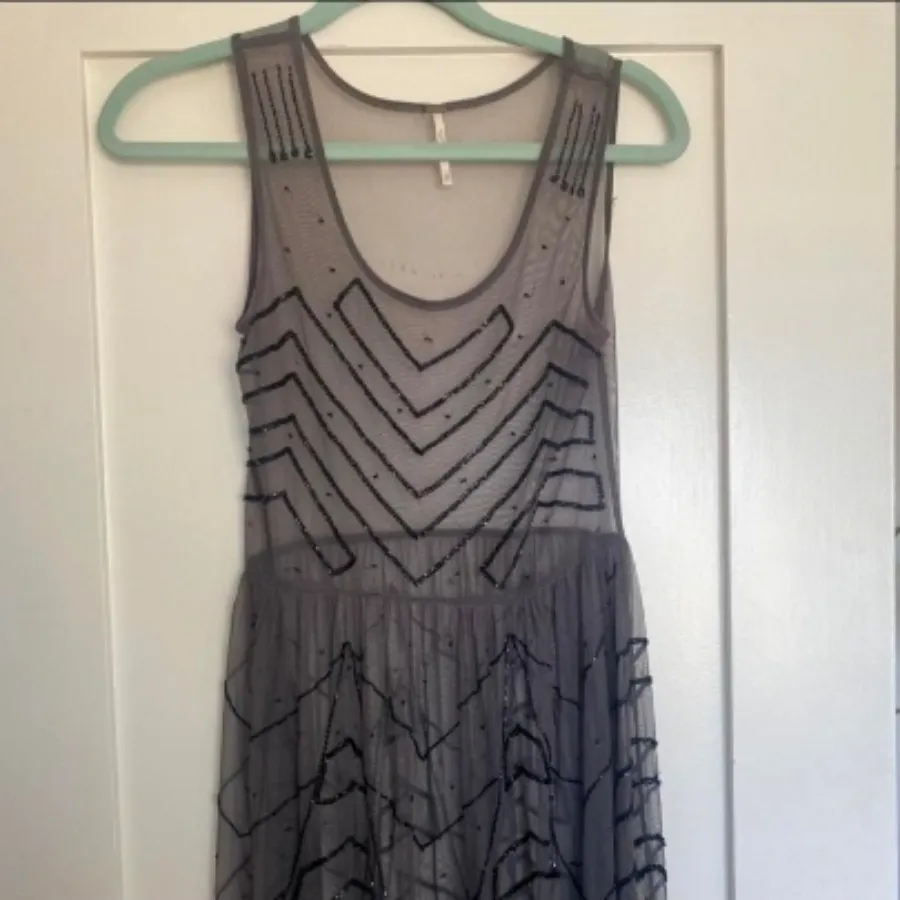 پیراهن سنگ دوزی