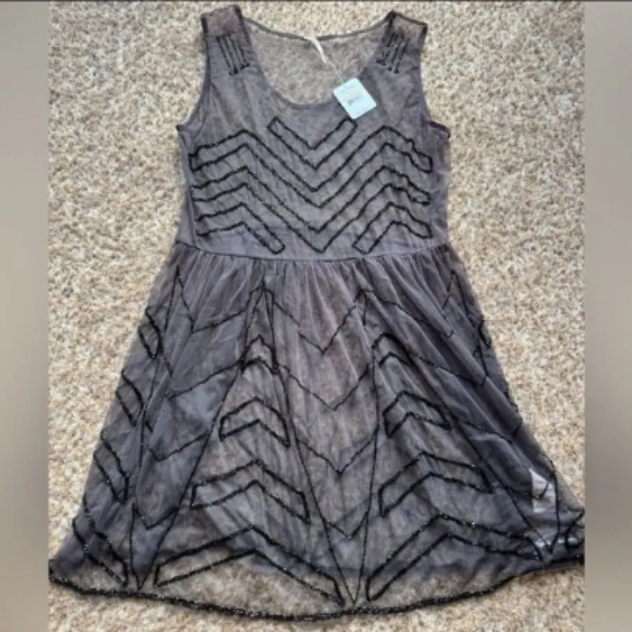 پیراهن سنگ دوزی