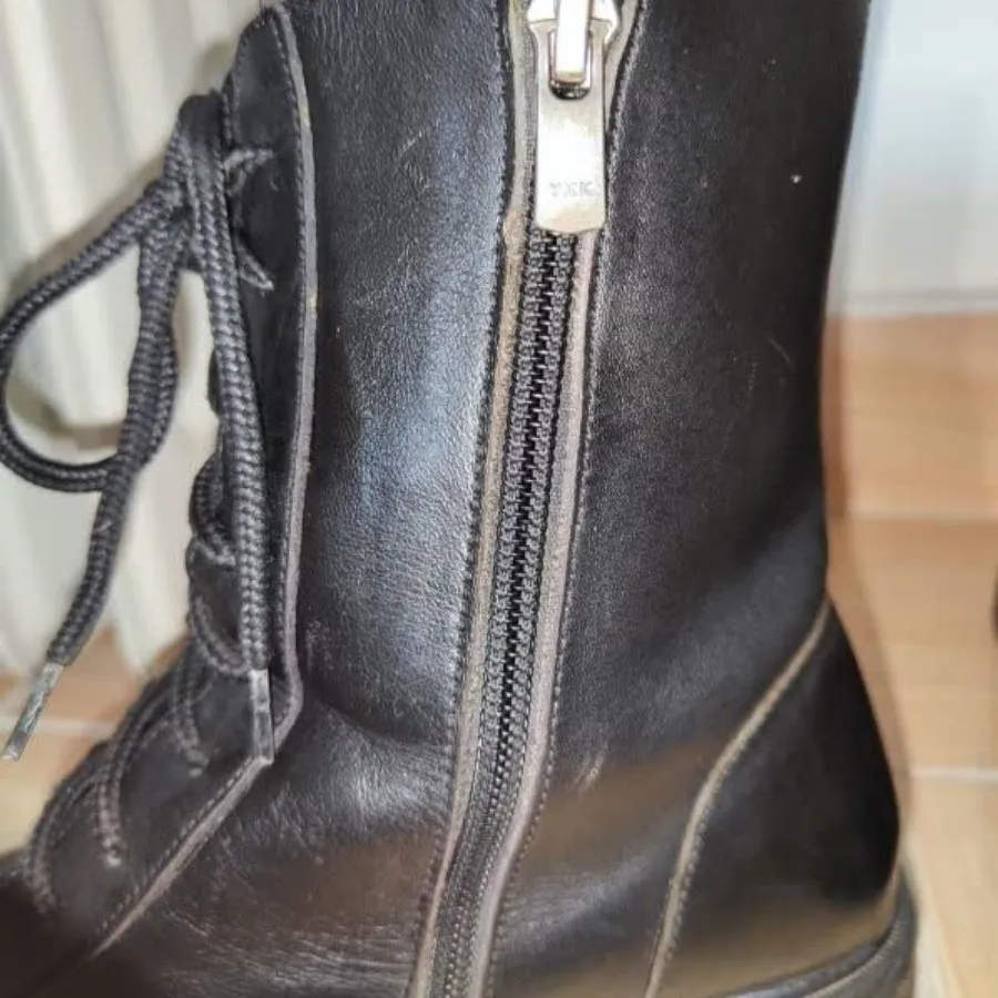 بوت چرم طبیعی