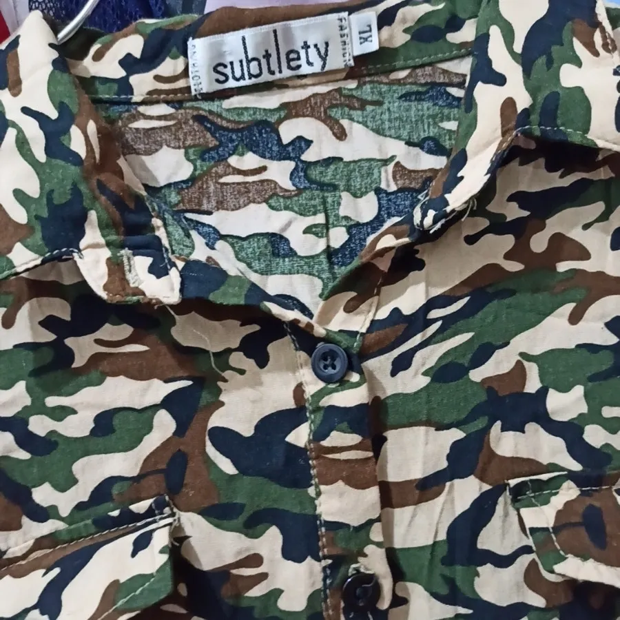 تعدادی لباس