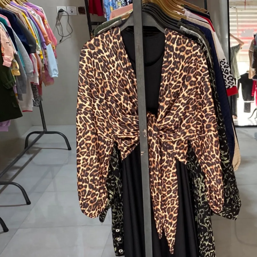 ست دو تیکه‌زنانه