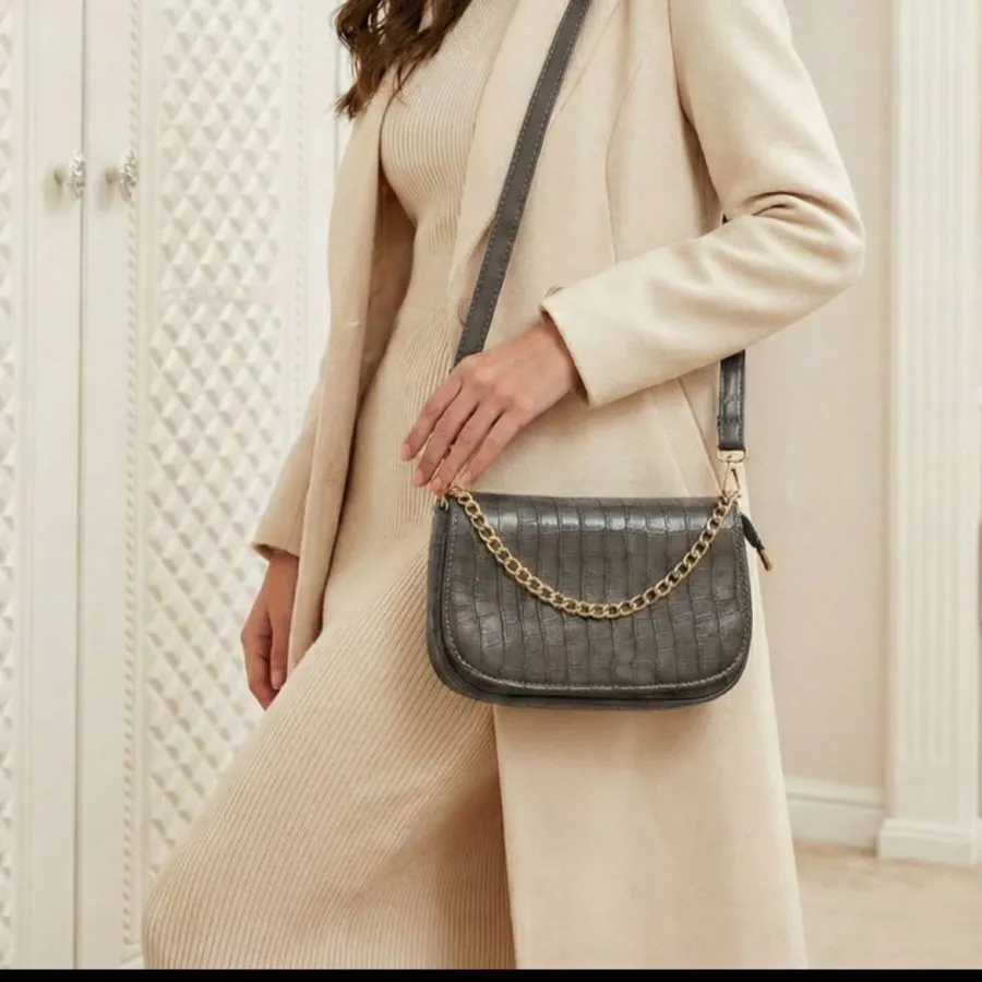 کیف مجلسی رو دوشی