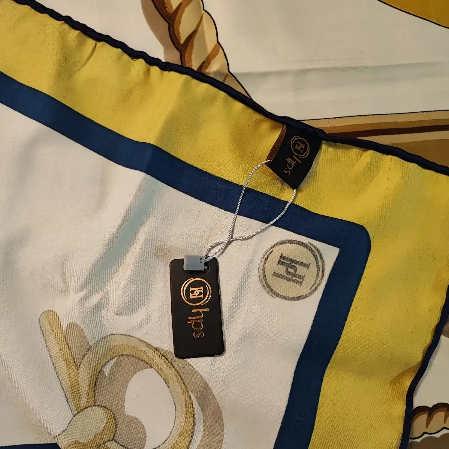 روسری ابریشمی