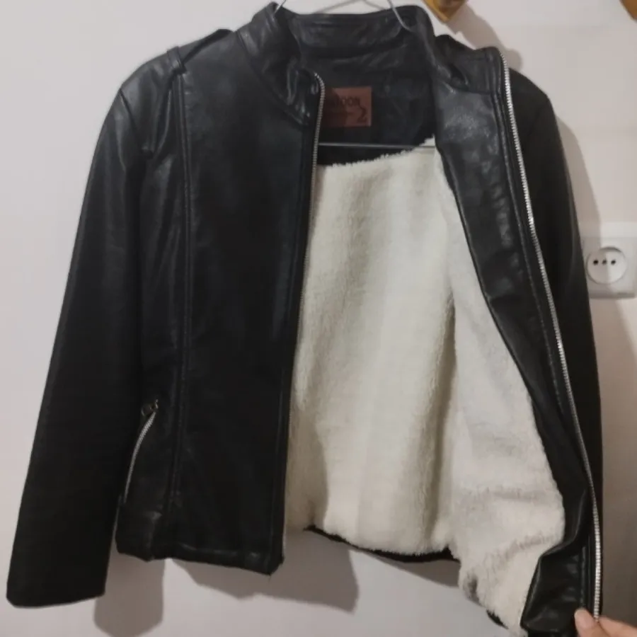 کت چرم کوتاه