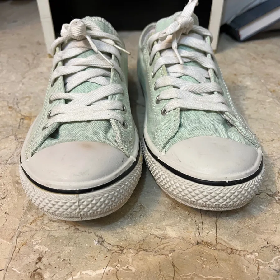 کفش طرح ال استار