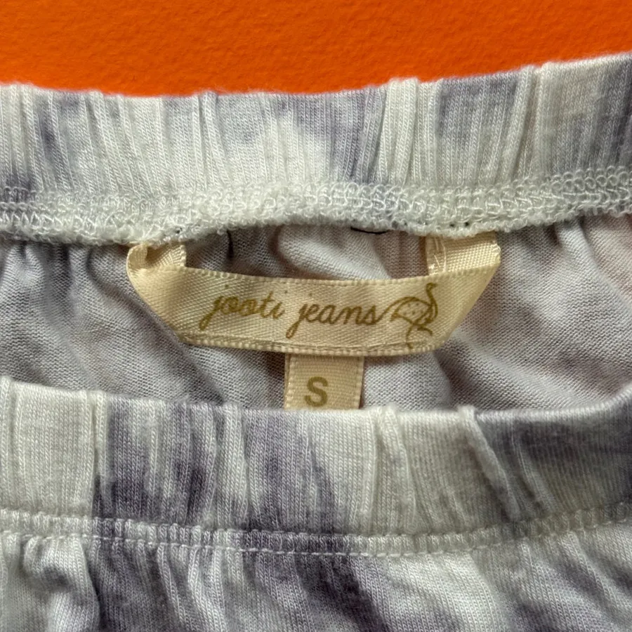 بلوز ابروباد jooti jeans