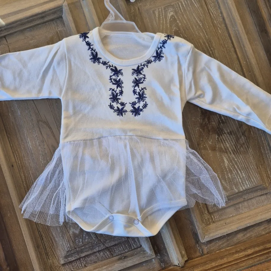 پیراهن گلدوزی دار