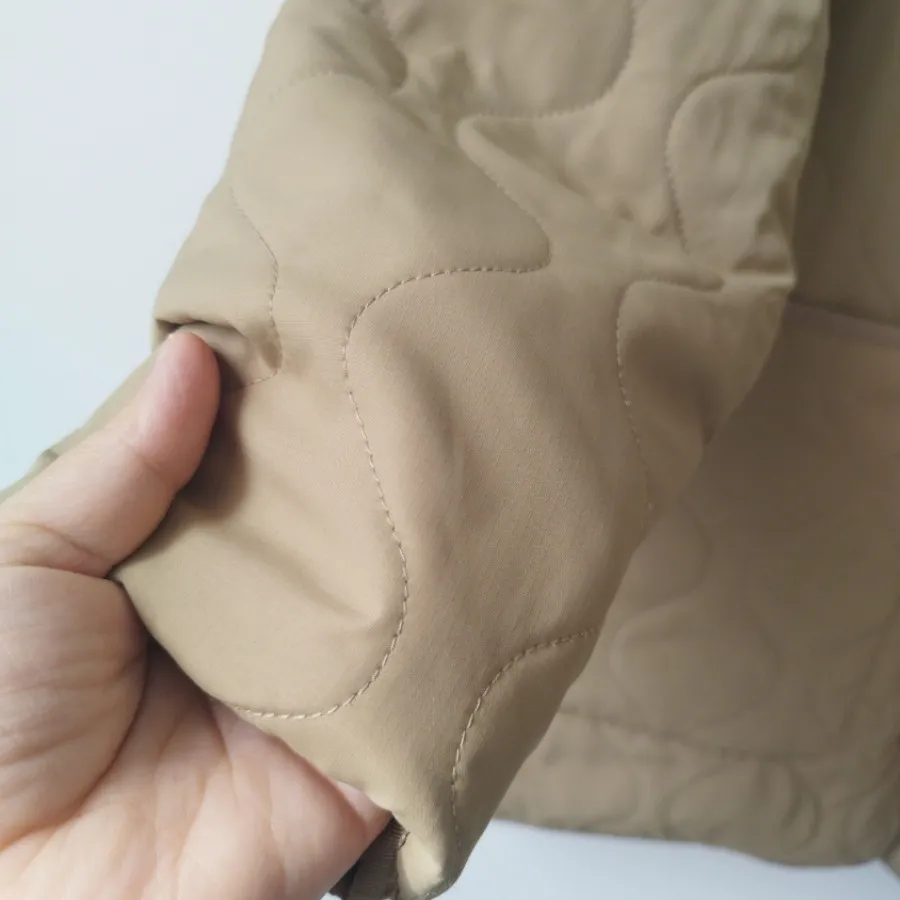 کاپشن جین وست