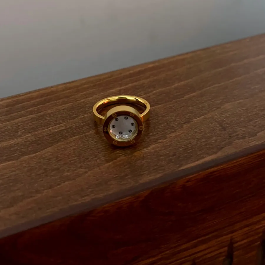 انگشتر کارتیر