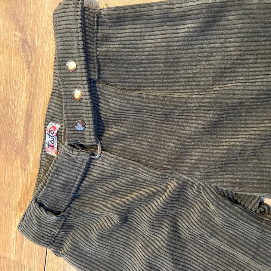 شلوار مخمل کبریتی