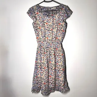 پیراهن‌گلدار زنانهDeFacto