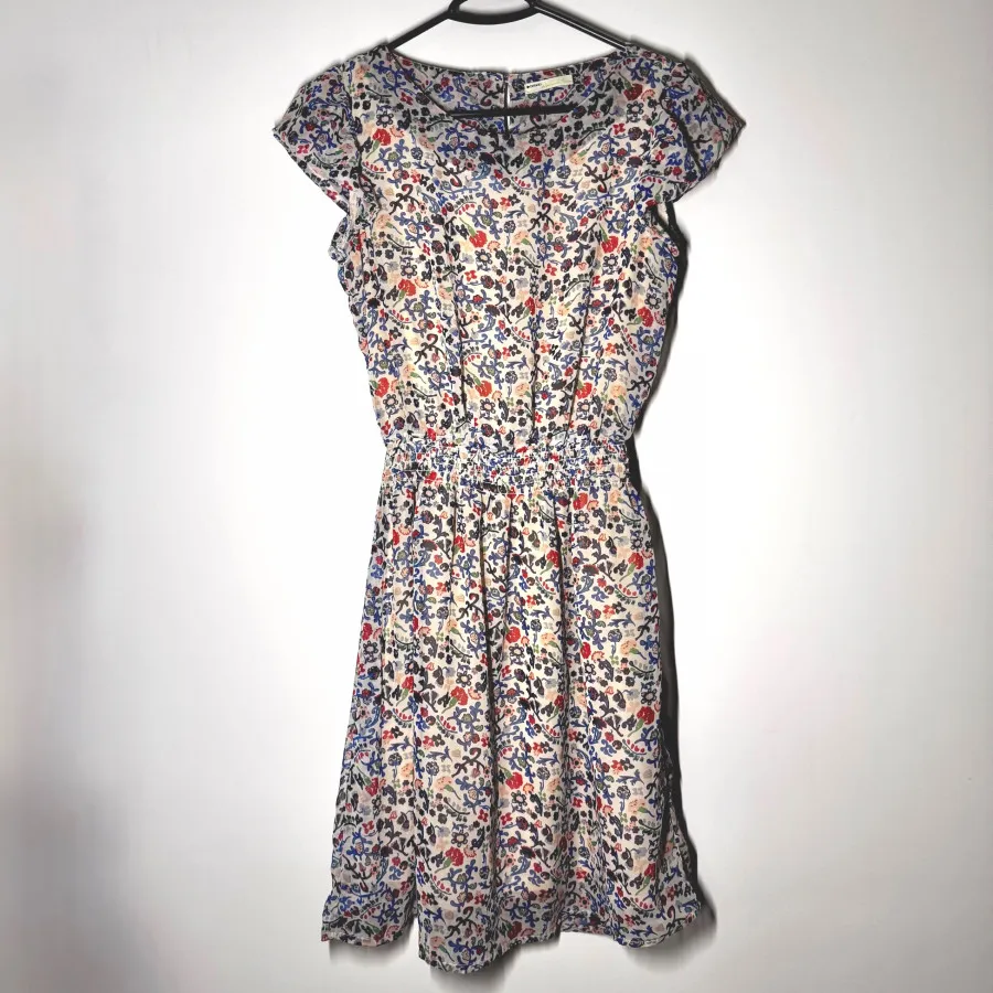 پیراهن‌گلدار زنانهDeFacto