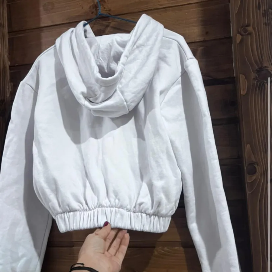 هودی کلاهدار