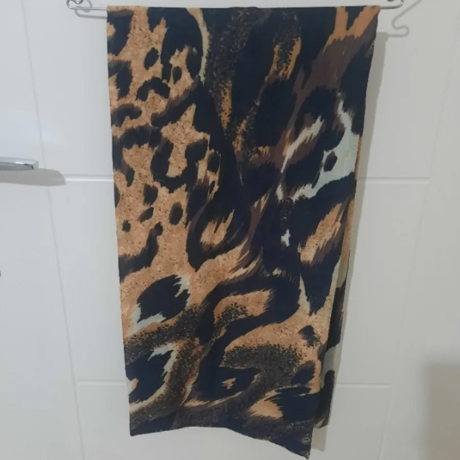 روسری پلنگی