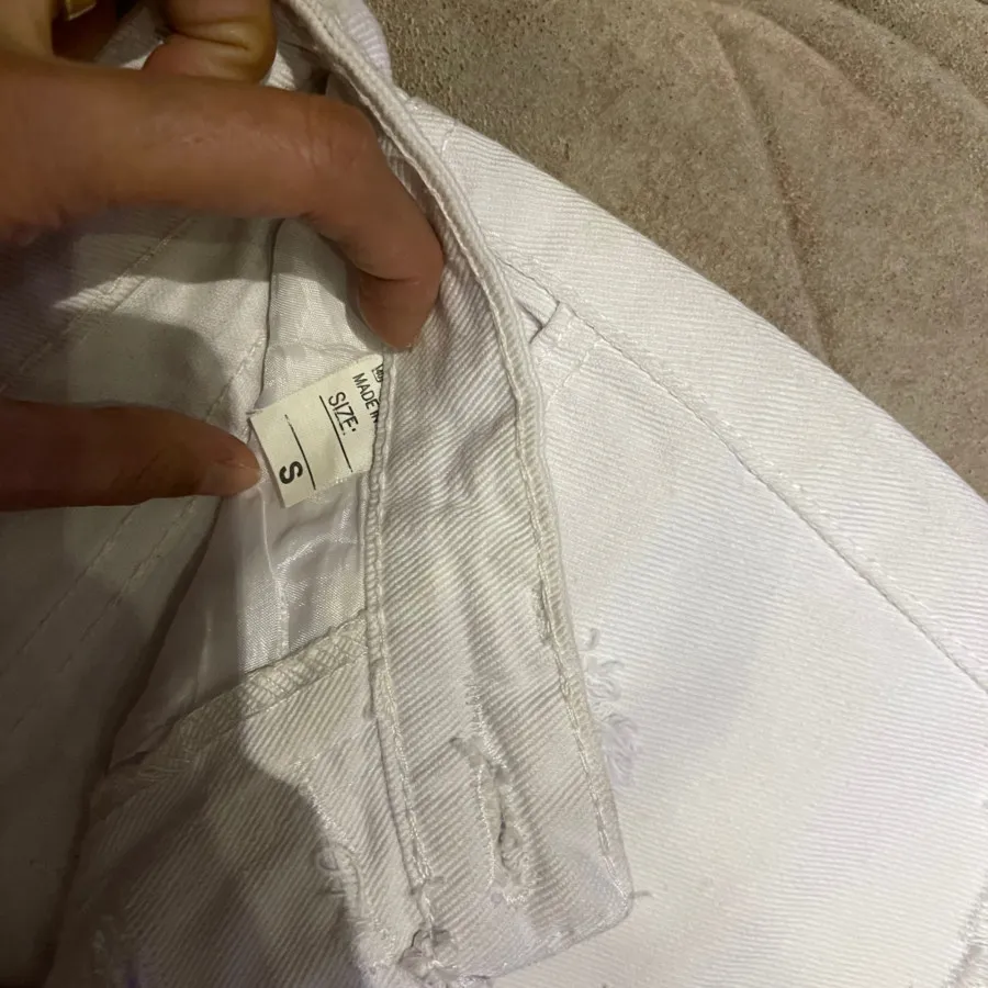 شلوارک سفید