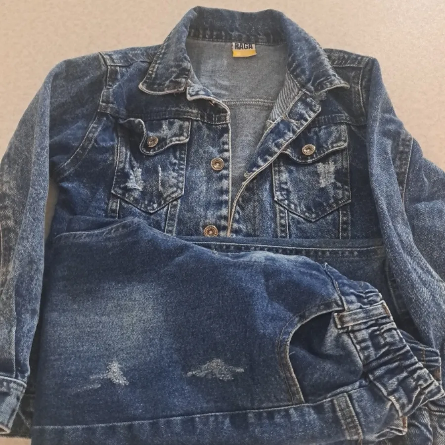 کت و شلوار جین