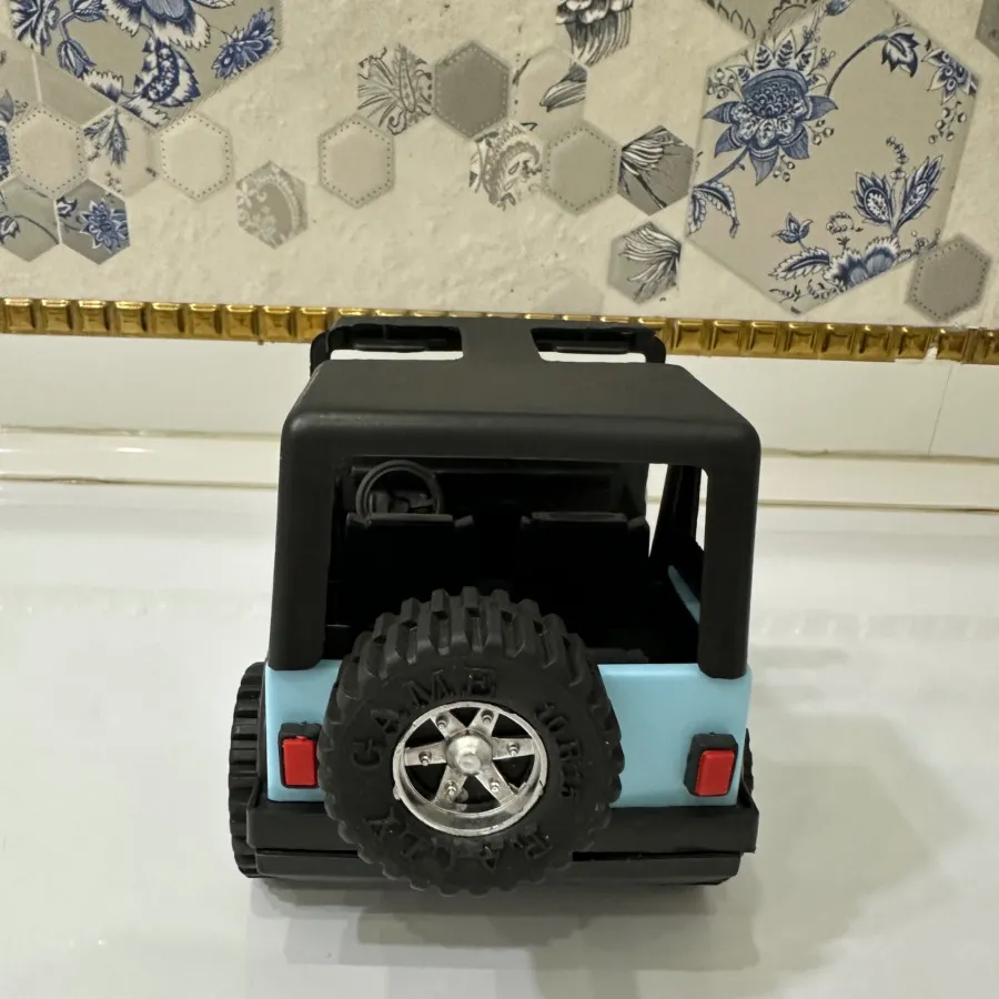 ماشین اسباب بازی